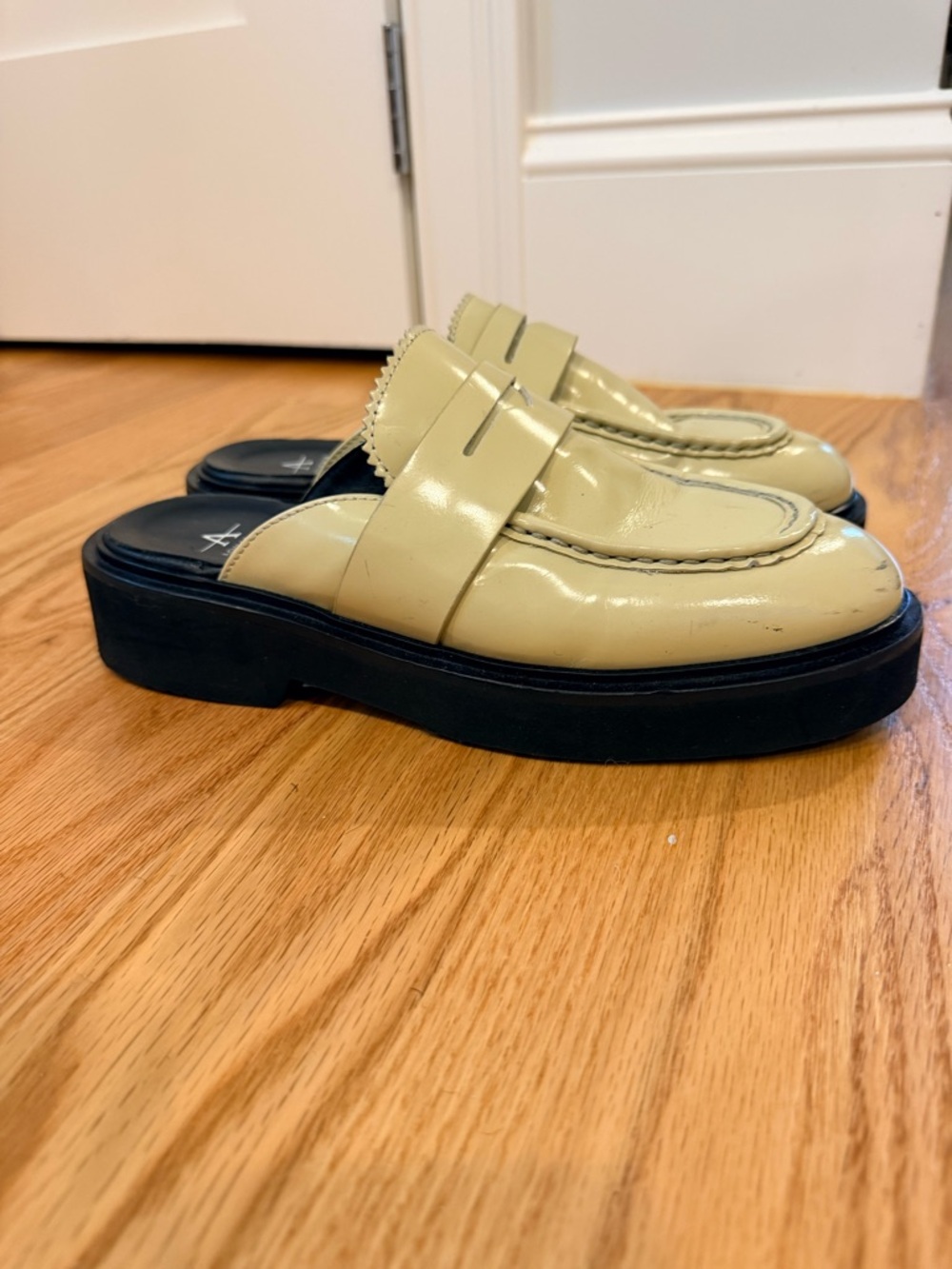 Aquatalia Cream Leather Penny Loafer Mules with Black Sole - Picture 5 of 10
